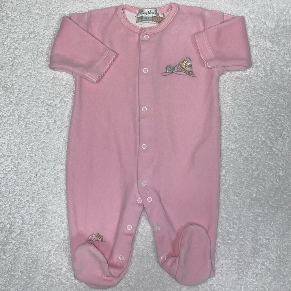 Kissy kissy Noah’s ark pink velour one piece player sleeper play suit 0/3